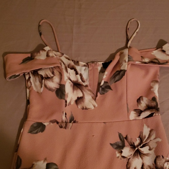 Floral dress - Picture 2 of 4